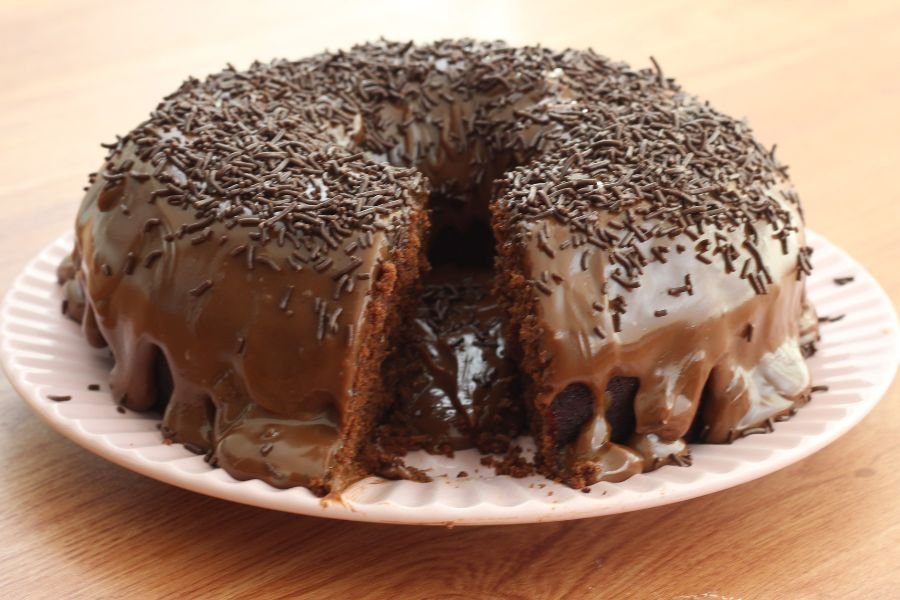 Como fazer bolo de chocolate tradicional