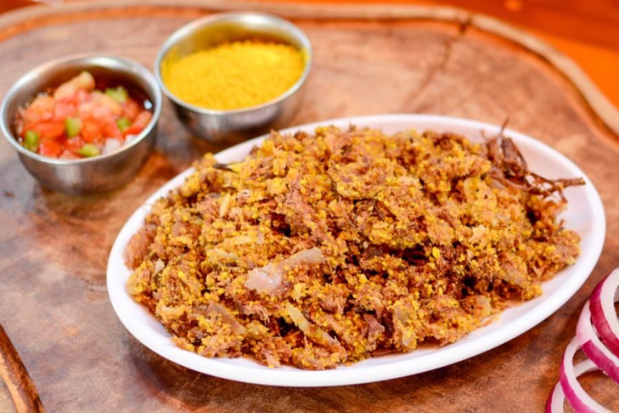 Receita de paçoca de carne do sol, a farofa nordestina